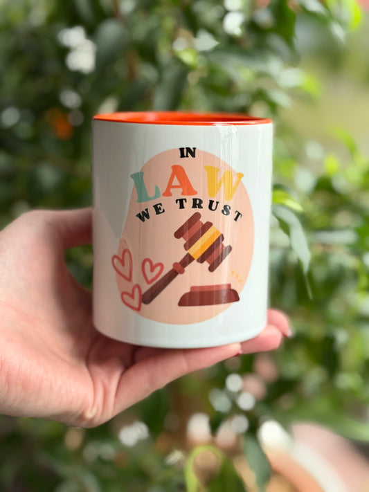 ⚖️ in law we trust ⚖️ (Richterhammer)- Tasse