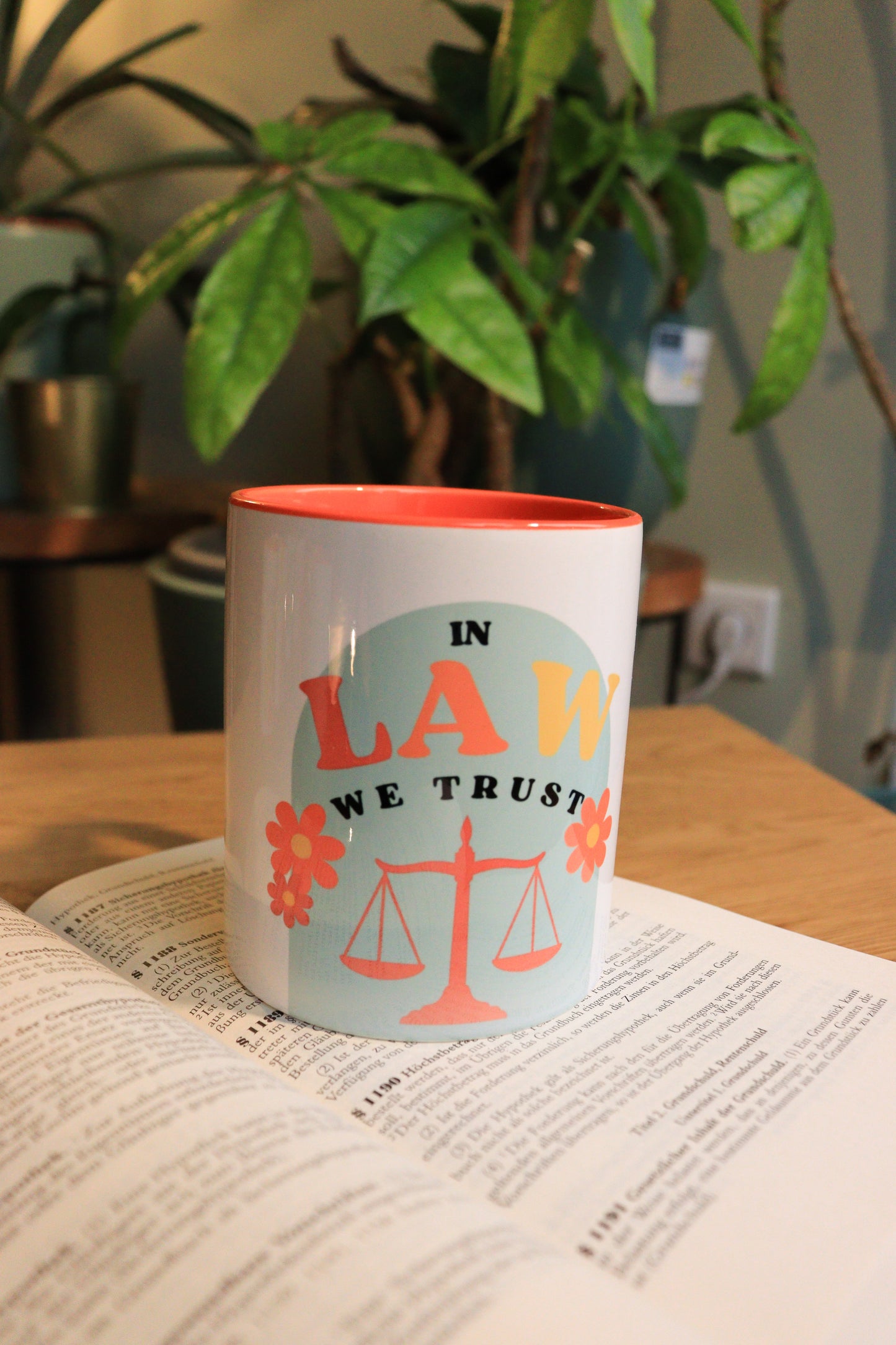 🧡 in law we trust 🧡 - Tasse